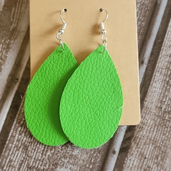 Handmade Faux Leather Earrings Bundle - Picture 13 of 14